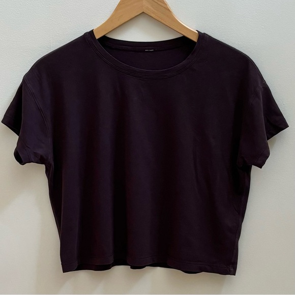 Lululemon Crop Short Sleeve Shirt Black Cherry/Maroon - Picture 4 of 7